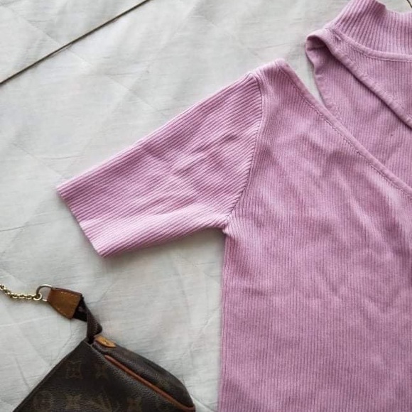 SOLD! Pink Cut Out Knit Top - Picture 4 of 4